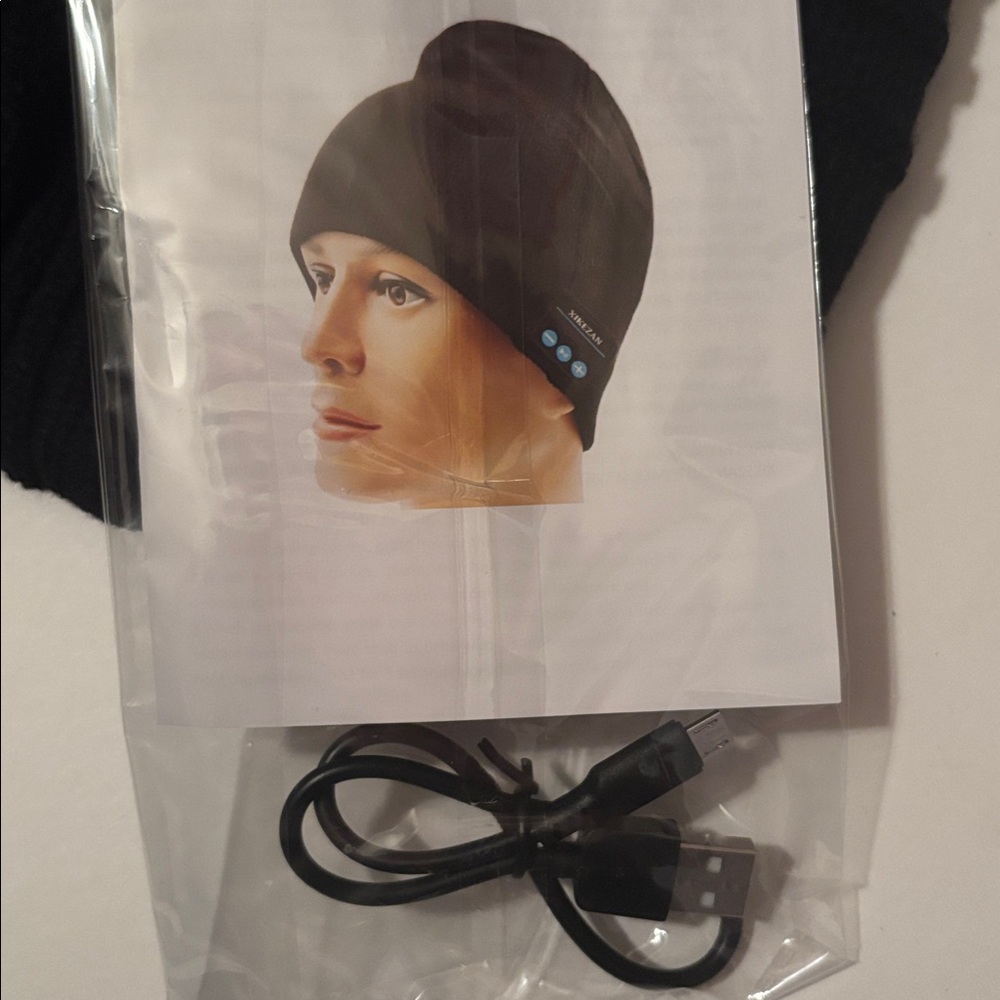 Xikezan | Black Knit Bluetooth Speaker Beanie Cap | Exercise Sports Outdoors NWT - Picture 4 of 15